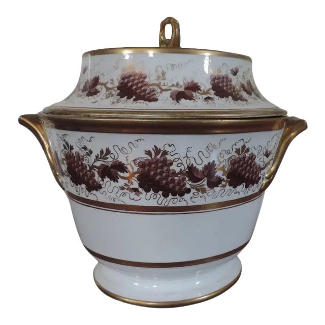1800 - 1805 English Worcester Porcelain Fruit Cooler, Grapevine Pattern For Sale
