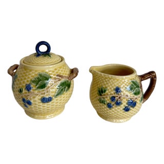 Vintage Tiffany & Co. Blackberries Majolica Sugar Bowl & Creamer Set For Sale