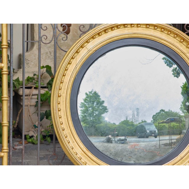 Large 19th Century English Giltwood Convex Mirror With Ebonized Inner Trim For Sale In Atlanta - Image 6 of 10