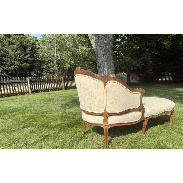 Antique Carved Louis XV Style Chaise Lounge Upholstered in Ivory For Sale - Image 16 of 18
