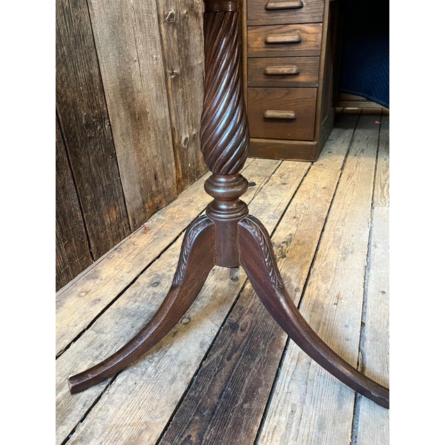 Vintage 1940s Piecrust Table For Sale In Boston - Image 6 of 12