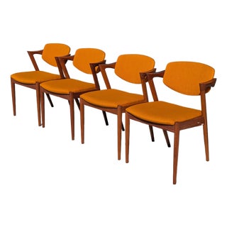Set of 4 Model 42 Dining Chairs by Kai Kristiansen for Schou Andersen Møbelfabrik, c.1960s For Sale