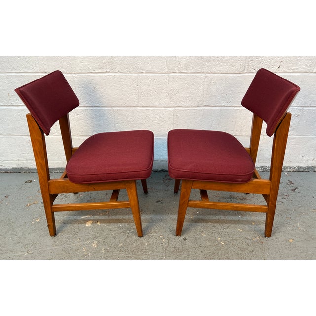 Mid 20th Century Vintage Gunlocke "23-C" Walnut Mid-Century Dining Chairs For Sale - Image 5 of 11