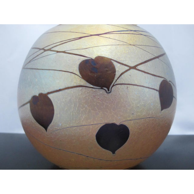 Gold Donald Carlson Iridescent Gold Luster Vine & Heart Leaf Art Glass Vase For Sale - Image 8 of 12