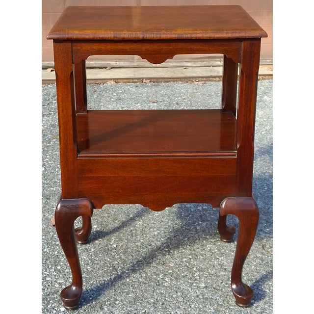 Brown Mid 20th Century Ritter Georgetown Galleries Queen Anne Style Mahogany Tier Side Table Nightstand For Sale - Image 8 of 11