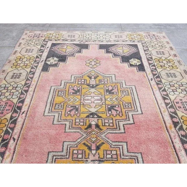 1960s Light Pink Vintage Area Carpet For Sale - Image 4 of 11