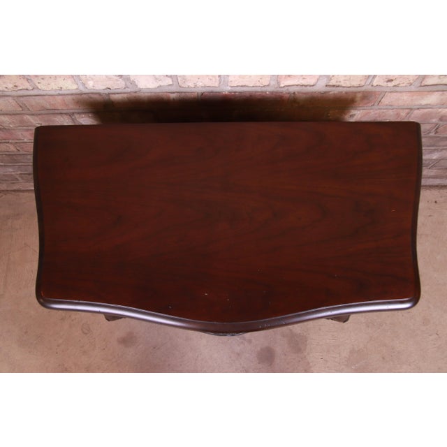 Henredon French Provincial Louis XV Walnut Bombay Chest or Commode For Sale - Image 10 of 13