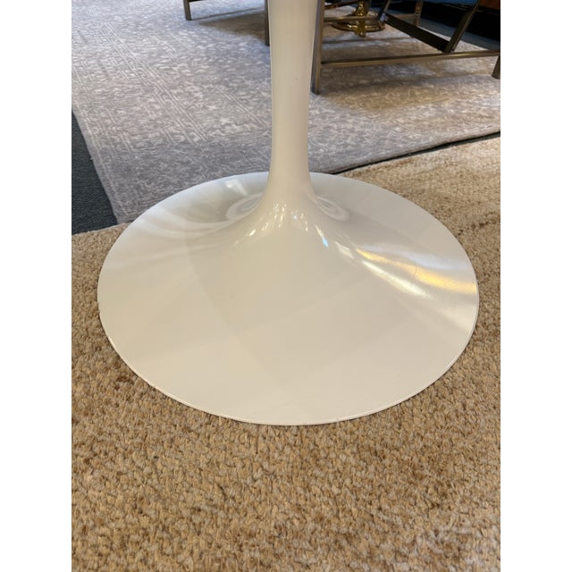 Eero Saarinen for Knoll Studios Saarinen Round Pedestal Table For Sale In San Francisco - Image 6 of 12