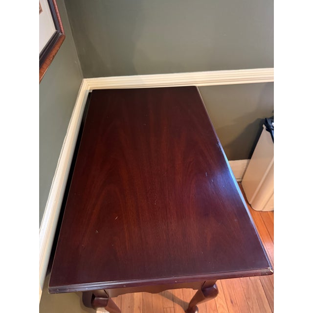 Brown Vintage Hickory Chair Queen Anne Style Lowboy / Dressing Table For Sale - Image 8 of 13