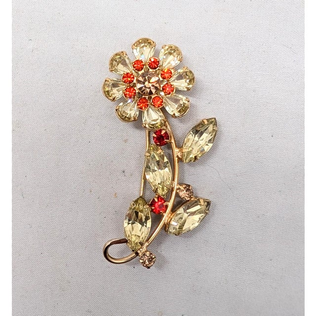 Kramer Vintage 1950s Signed Kramer Ny Faux-Citrine Flower Brooch For Sale - Image 4 of 9