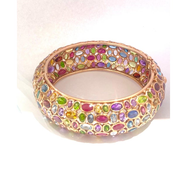 Bochic "Capri" Vintage Ruby & Emerald Multi Gem Bangle Set In 18K Gold & Silver For Sale - Image 12 of 18