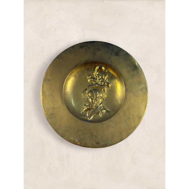 Early 20th Century Antique English Repoussé Brass Wall Charger With Renaissance Portrait For Sale In Tampa - Image 6 of 7