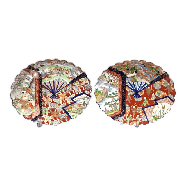 Cream Japanese Arita Imari Porcelain Scalloped Charger Plates, 1890s, Set of 2 For Sale - Image 8 of 8