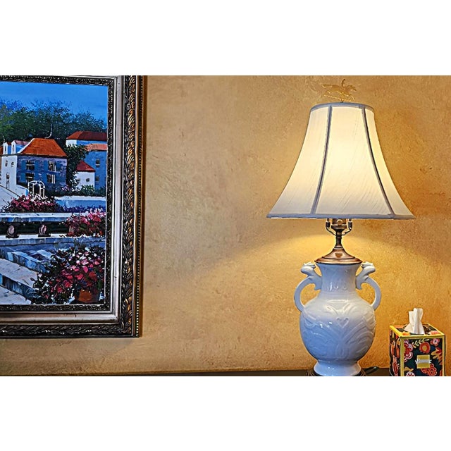 Late 20th Century Wildwood Neoclassical White Porcelain Urn Lamp With Horse & Jockey Finial – 29.5” For Sale - Image 12 of 18