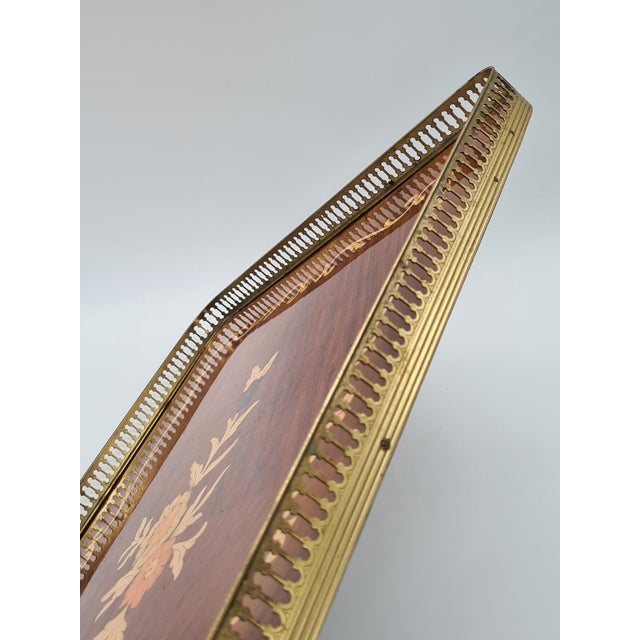 Hollywood Regency Large Neoclassical Hollywood Regency Inlaid Wooden Tray with Brass Gallery, 1960s-1970s For Sale - Image 3 of 12
