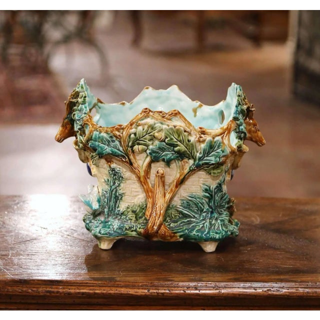 French 19th Century French Painted Majolica Cachepot With Hunt Trophy Motifs For Sale - Image 3 of 12