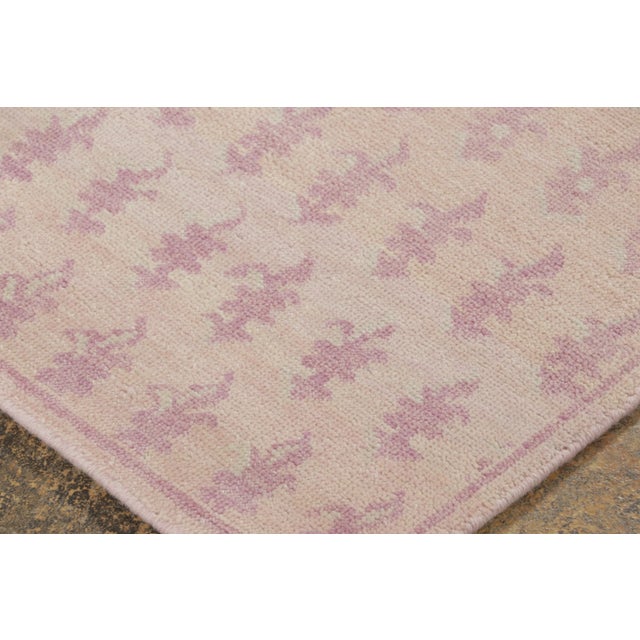 This contemporary 3x6 runner from Rug & Kilim’s Block Print Collection—an innovative line celebrating the artisanal charm...