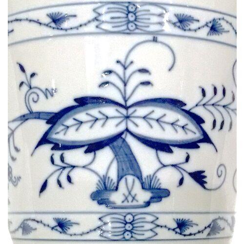 Meissen Porcelain Vintage Meissen Blue Onion Floral Cachepot For Sale - Image 4 of 7