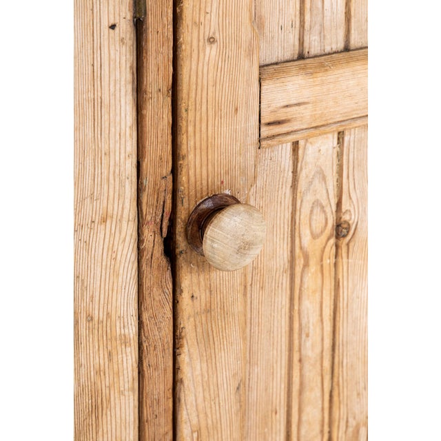 English House Keepers Cabinet in Pine For Sale - Image 11 of 14