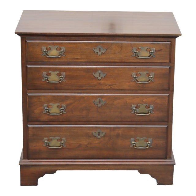 Pennsylvania House Walnut 4 Drawer Low Chest For Sale
