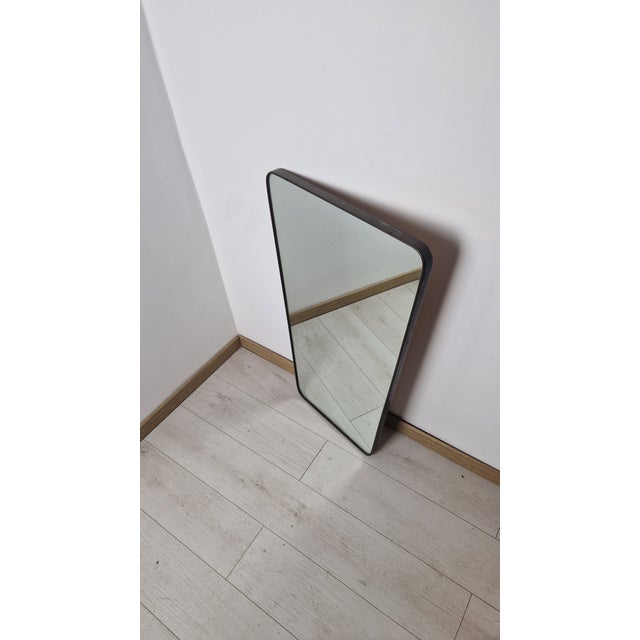 Mid-Century Modern Vintage Mirror with Brass Sinuose Frame in the style of Gio Ponti, 1950s For Sale - Image 3 of 9