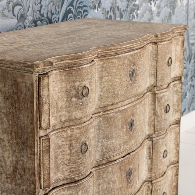 18th C. Danish Baroque Arbalète Shaped Commode in Original Patina For Sale - Image 9 of 17
