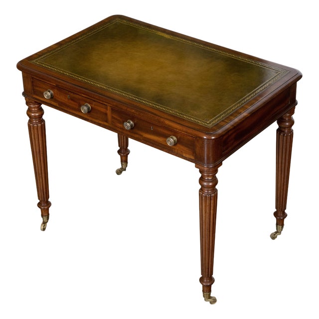 English 19th Century Mahogany Desk with Green Leather Top and Reeded Legs For Sale