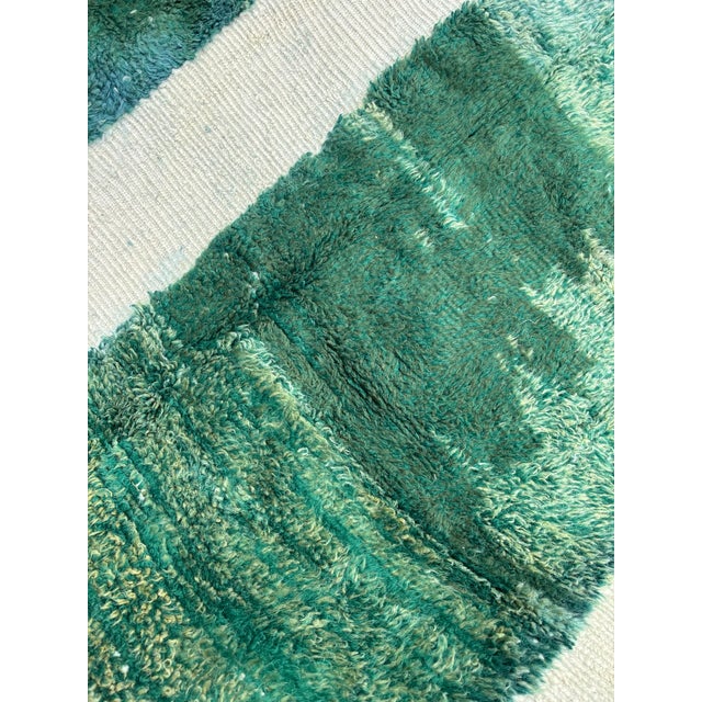 Mid-Century Modern Vintage Green Beni Mrirt Grid Pattern Rug, 2010s For Sale - Image 3 of 11