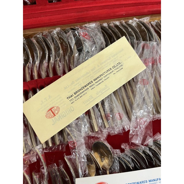 120-piece oriental brass cutlery set, 1977 Consisting of: 12 long teaspoons, 12 tablespoons, 24 forks, 12 ice cream...