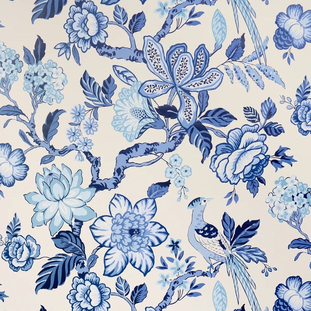 SAMPLE - Schumacher x Timothy Corrigan Huntington Gardens Wallpaper In Ivory For Sale