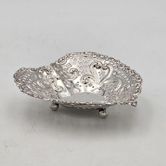 Traditional 1930 Sterling Heart-Shaped Dish For Sale - Image 3 of 10
