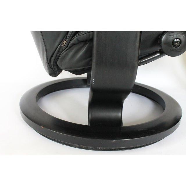 Ekornes Stressless Large Royal Paloma Black Leather Swivel Recliner and Ottoman For Sale - Image 11 of 18