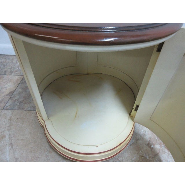 Wood Vintage Custom Made Banded Clover Leaf Italian Regency Side Table For Sale - Image 7 of 10