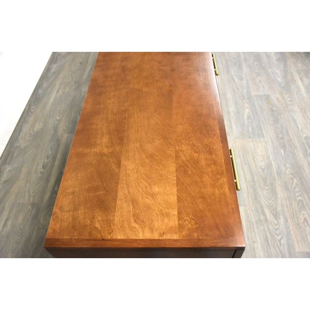 1950s Heywood Wakefield Contessa Long Dresser For Sale - Image 5 of 11