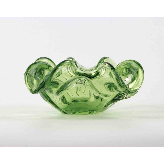 Vintage Murano Green Glass Ashtray, realized in Italy in 1970s. Excellent condition.