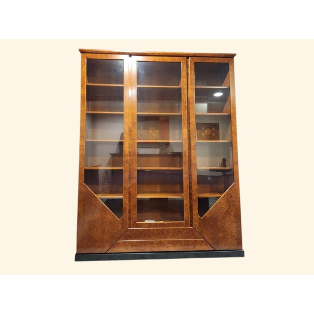 1980s Valencia Oak Showcase, 1984 For Sale - Image 5 of 6