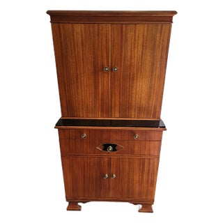 Antique Art Deco 1936 Hamilton Optician Medical Cabinet American Mahogany( Cocktail Bar) For Sale