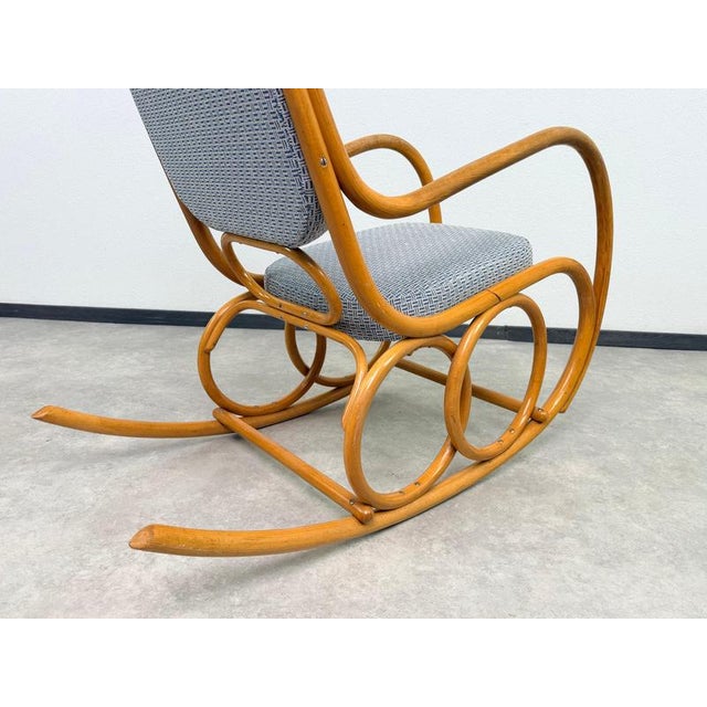 Mid-Century Modern Bentwood Rocking Chair from Ton, 1960s For Sale - Image 14 of 16