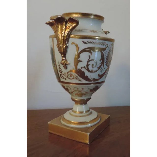 Ceramic 1800s English Worcester Porcelain Vase For Sale - Image 7 of 11