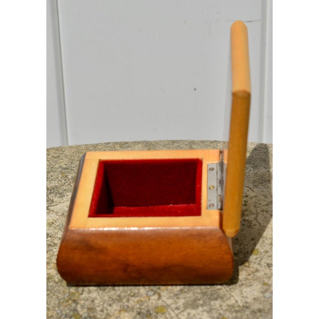 1970s Vintage Italian Floral Inlaid Wood Bombe' Shaped Jewelry Trinket Box For Sale - Image 5 of 12