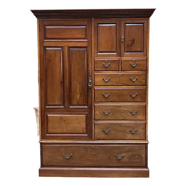 Nineteenth Century English Compactum / Armoire With Cedar Interior - Custom Made - Circa 1890 - Uk Import For Sale