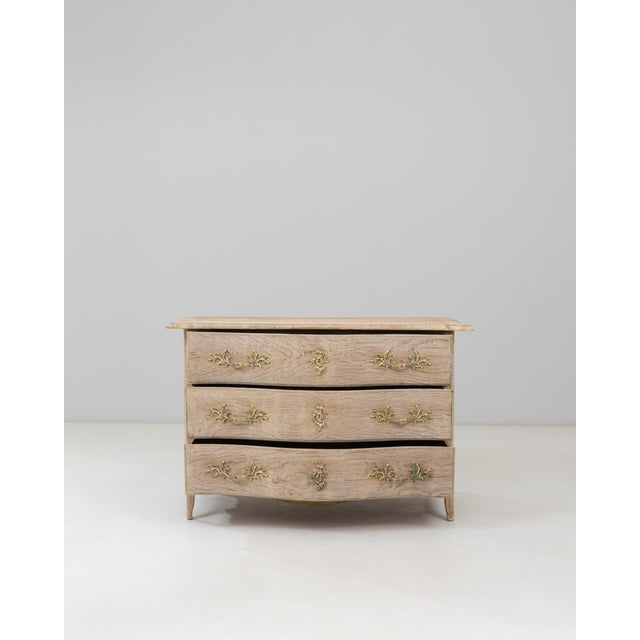 19th Century French Louis XV Oak Chest Of Drawers For Sale - Image 17 of 18