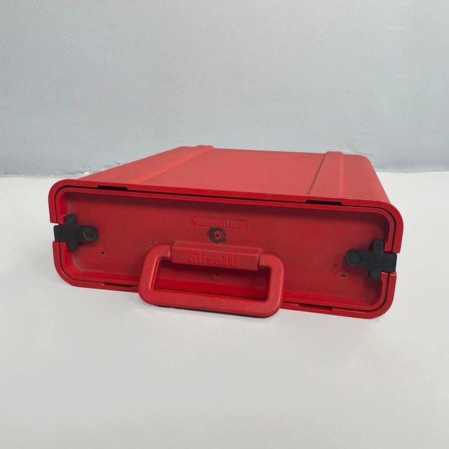 Metal Italian Modern Typewriter by Ettore Sottsass for Olivetti, 1970s For Sale - Image 7 of 17