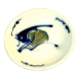 Small Hand-Painted Blue/White Ceramic Chinese Fish Plate For Sale