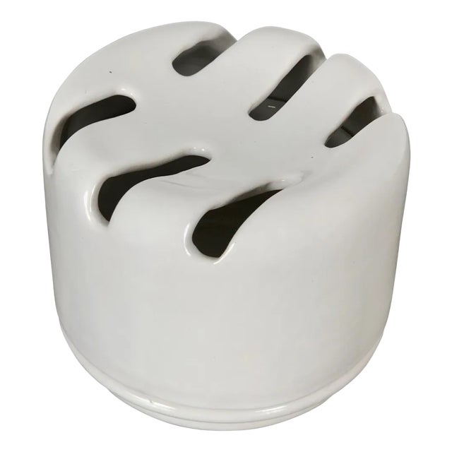 White Ceramic Ashtray Liisi by Liisi Beckmann for Gabbianelli, Italy, 1970s For Sale