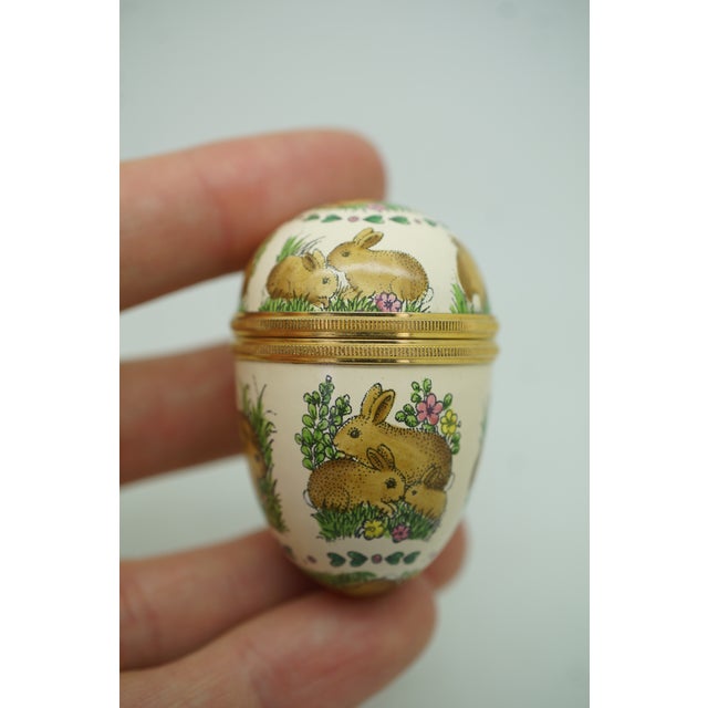 Halcyon Days Enamels England Easter Bunny Rabbit Egg Trinket Pill Box 2" For Sale - Image 4 of 12