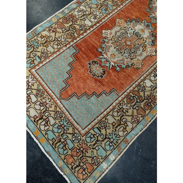 Turkish Turkish Vintage Runner Rug 2'11" x 9'9" #17980 For Sale - Image 3 of 8