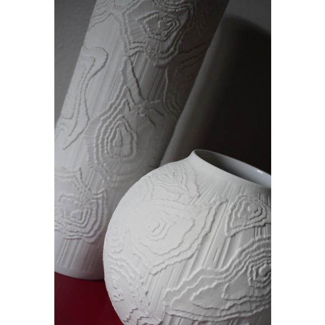 Vintage German Vases in Biscuit Porcelain from AK Kaiser, 1960s, Set of 4 For Sale - Image 4 of 10