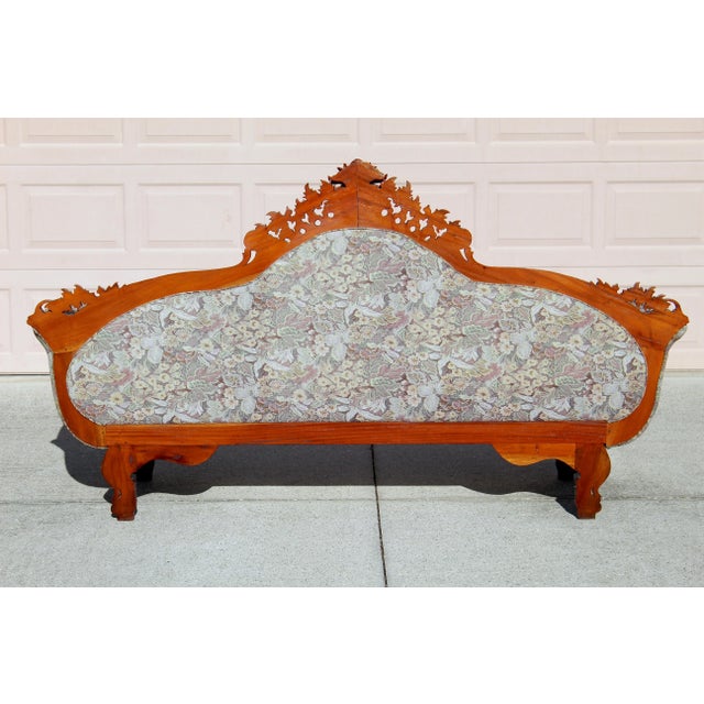 Antique Victorian Rococo Revival Hand-Carved Rosewood Sofa – Early 20th Century Ornate Floral Upholstered Couch For Sale - Image 12 of 16