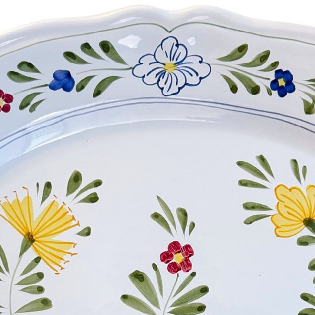 Late 20th Century Vintage Italian Majolica Hand-Painted Floral Oval Serving Platter by Il Bargello For Sale - Image 5 of 8